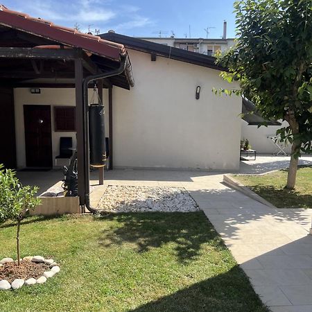 Small House Nea In City Center-With Free Parking Pula Exterior foto